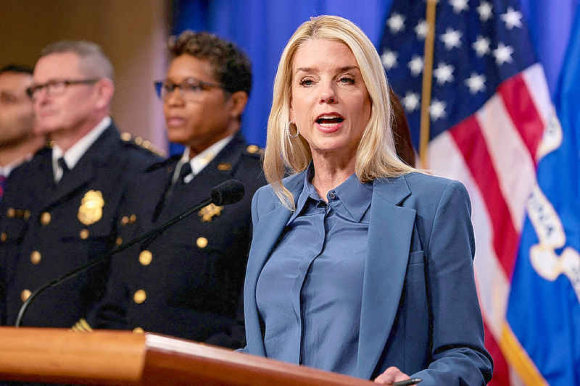 FBI foils bombing plot  targeting Los Angeles